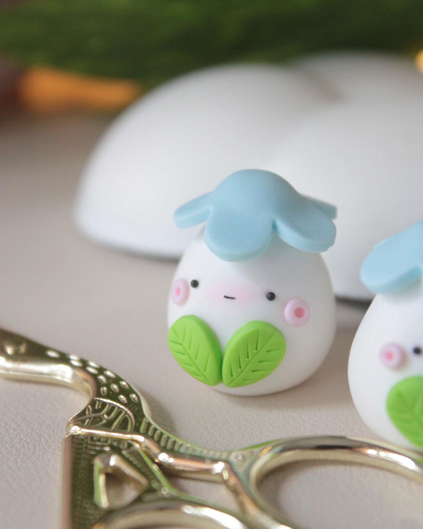 Ponky Bluebell 🍃 spirits desk friend
