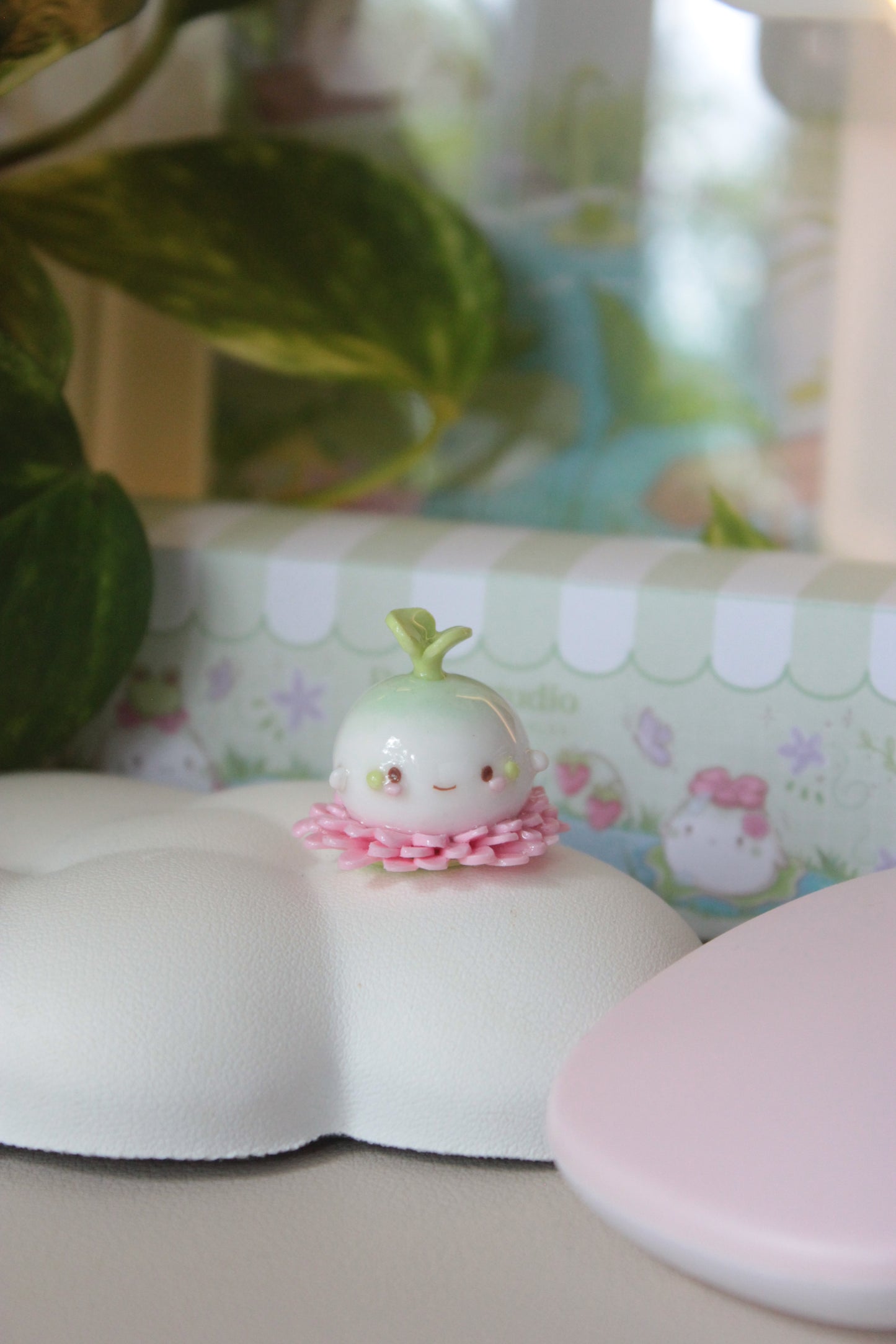 Smol Pinky Clover Sprout Spirit Desk Friend