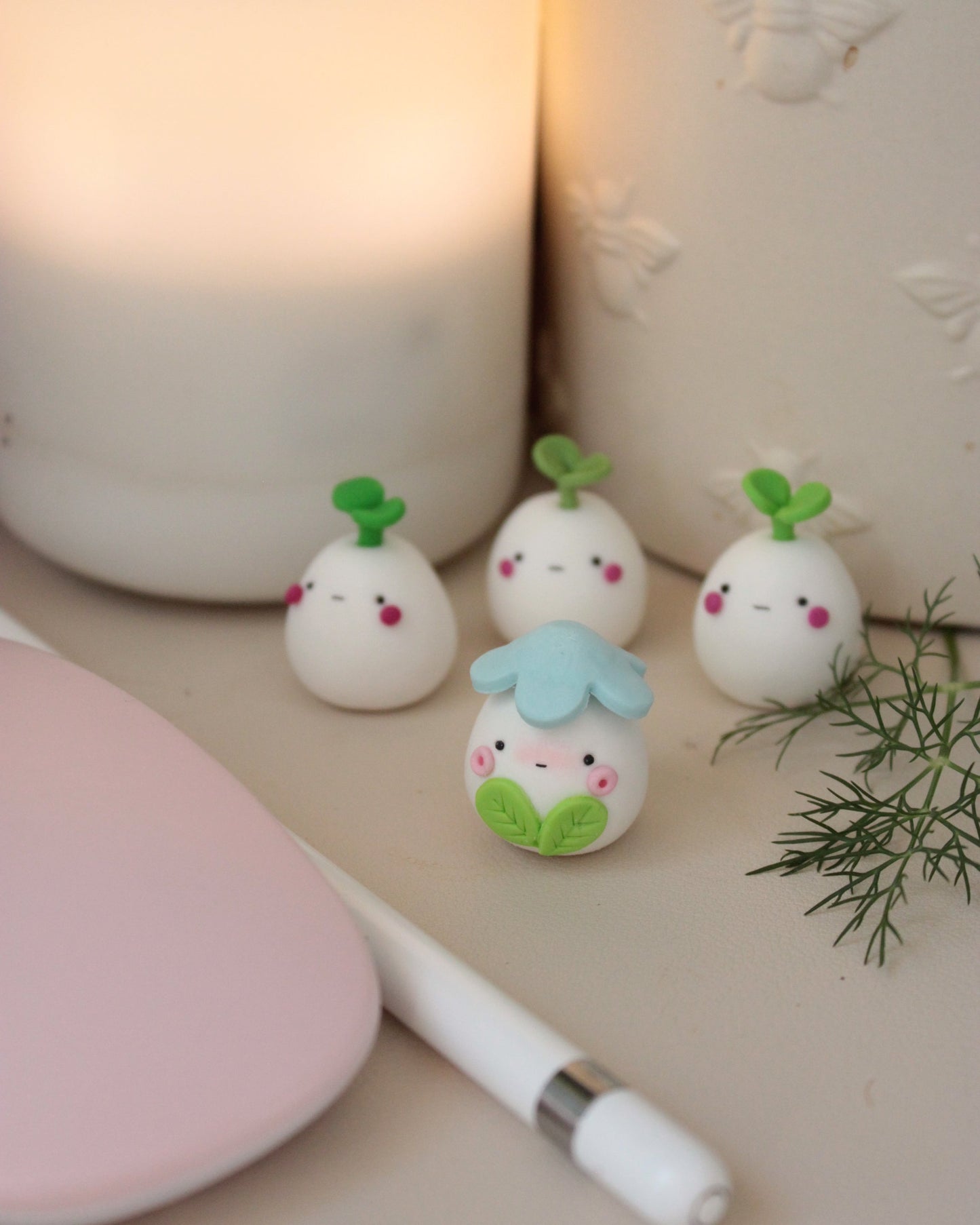 Ponky Bluebell 🍃 spirits desk friend