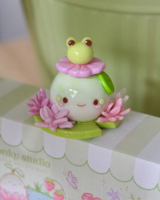Frog 🐸 buddy Pinky