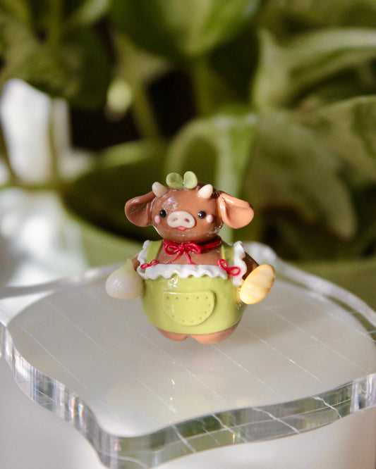 [Limited edition] Cottagecore cow 🍲