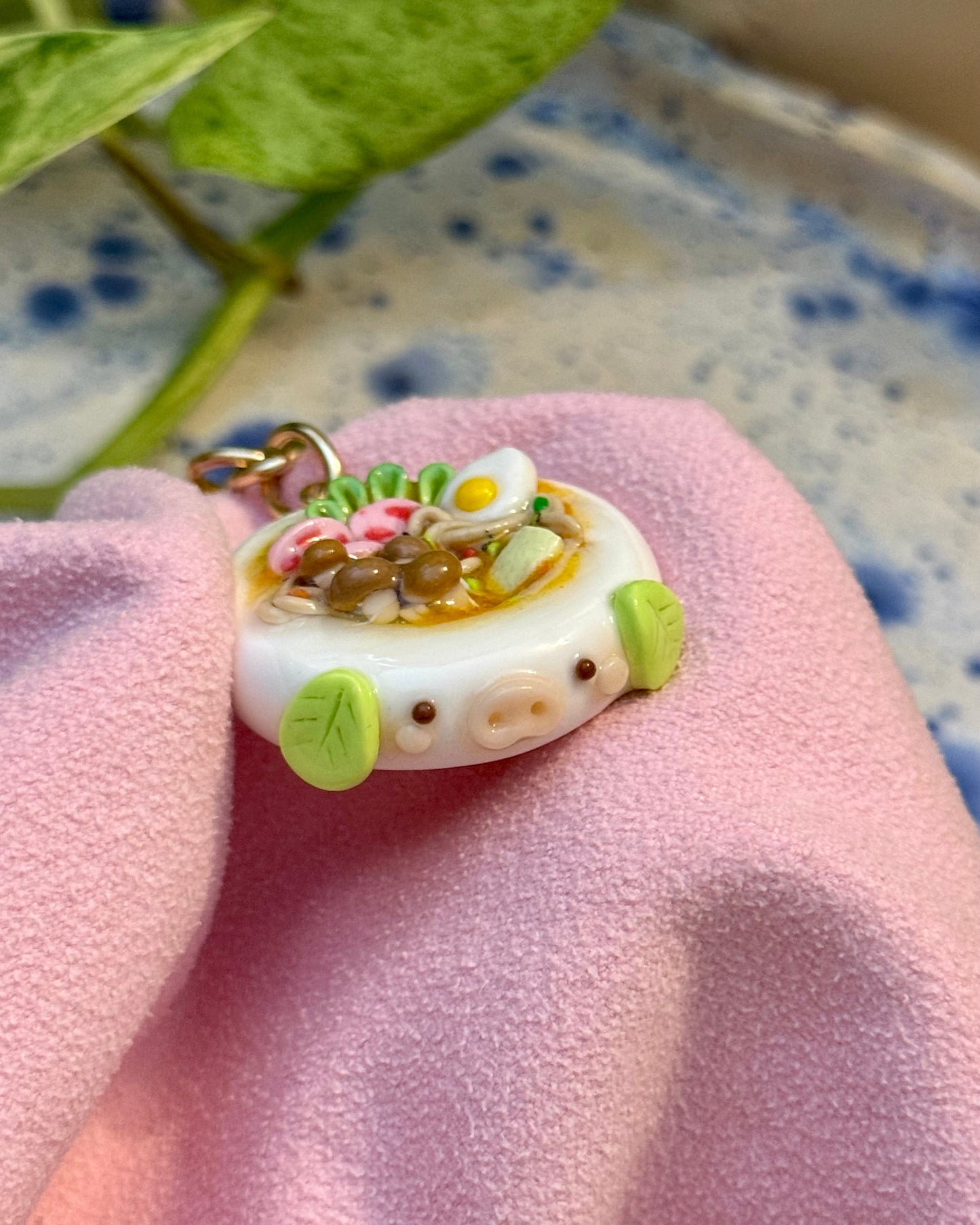Moo-men 🍜 keychain