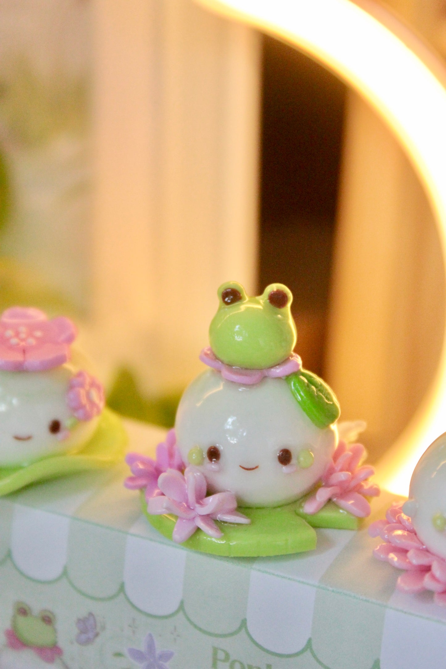 Frog 🐸 buddy Pinky
