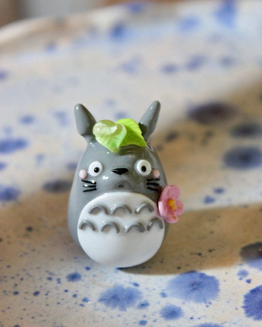 🌸 Totoro desk friend
