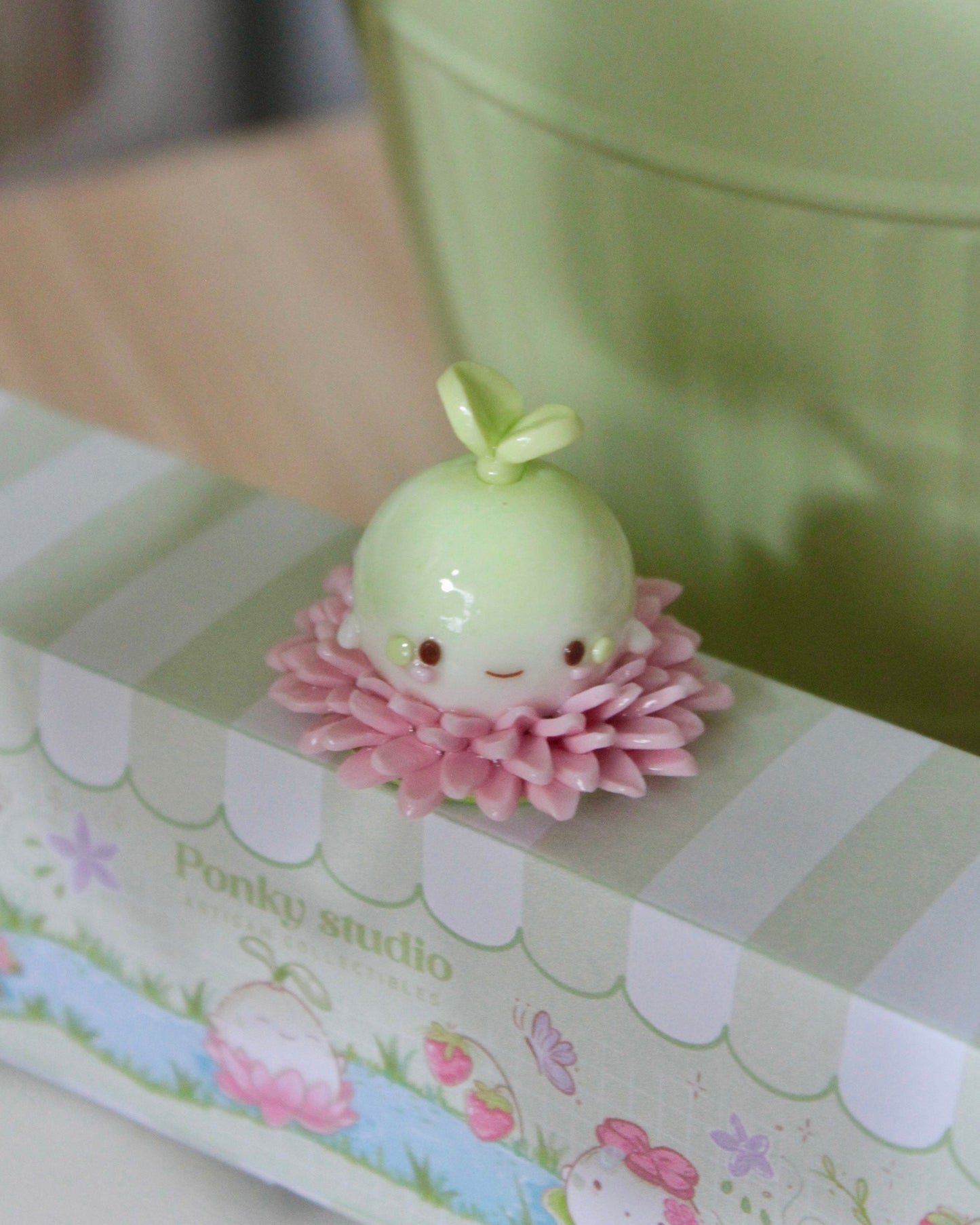Smol Pinky Clover Sprout Spirit Desk Friend