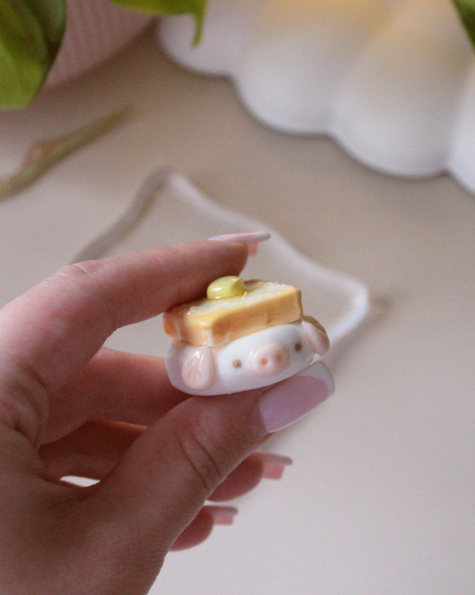Moo toast desk figurine